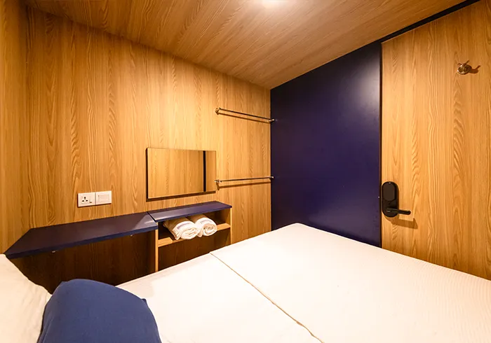 Private Queen Cabin | Capsule Pod Hostel in Boat Quay Singapore