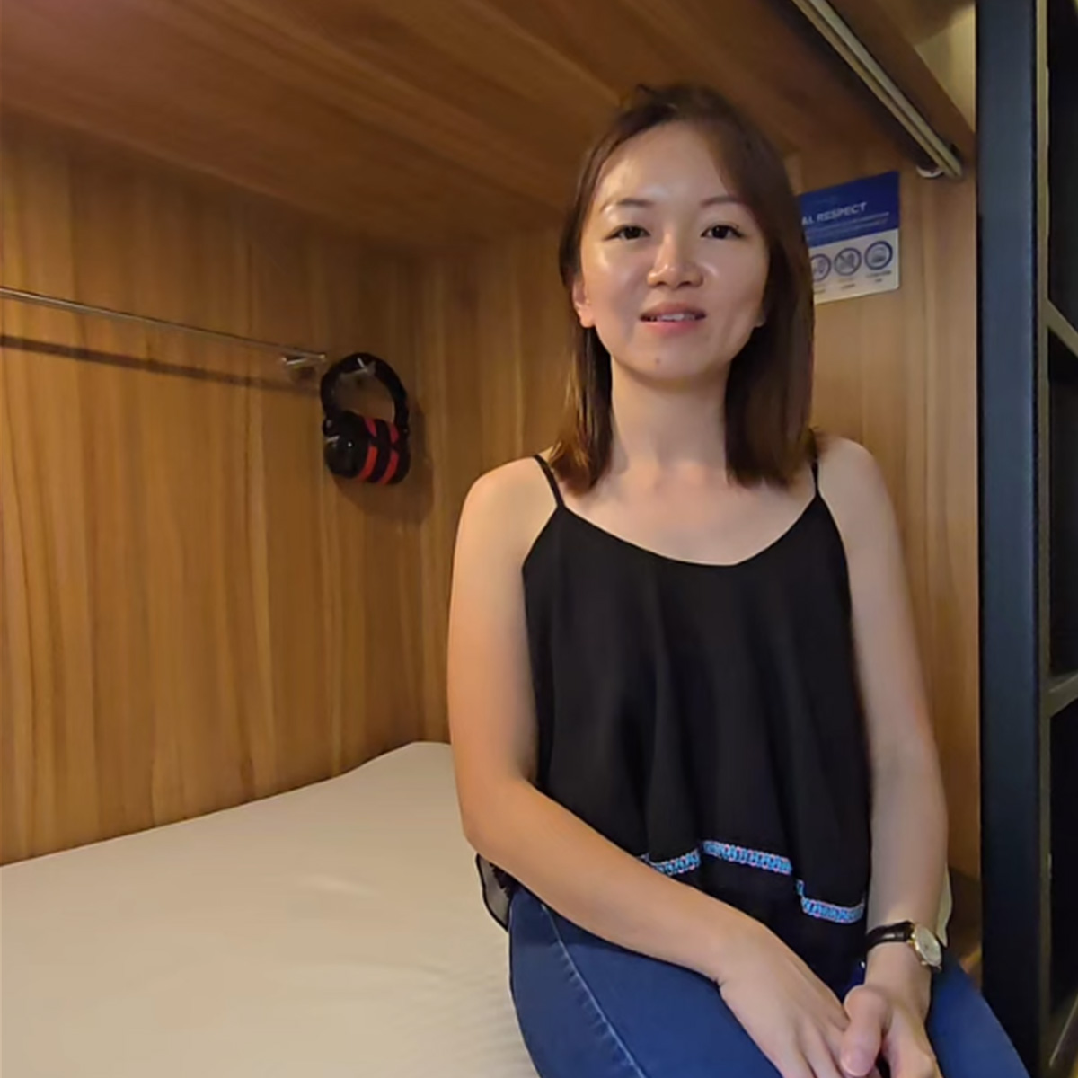 Introducing to you guys our deluxe pod at Bluewaters 38 Hongkong St! Comfortable, clean, affordable. What are you waiting for?