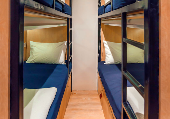 Book Deluxe Single Pod | Capsule Pod Hostel in Bugis Singapore